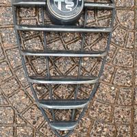 Mascherina Griglia scudo cromata Alfa Romeo Mito