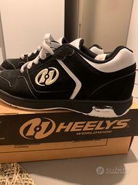 Scarpe Heelys con rotelle
