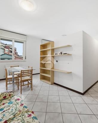 MONOLOCALE A REGGIO NELL'EMILIA