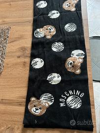 Sciarpa invernale Moschino