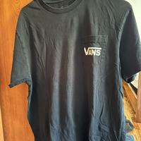 Maglia Vans Nera con Taschino