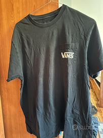 Maglia Vans Nera con Taschino