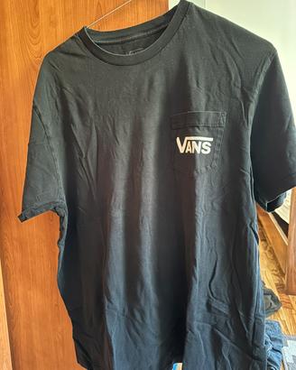 Maglia Vans Nera con Taschino