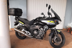 Moto Yamaha TDM 900
