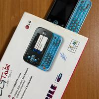 Lg tribe con tastiera