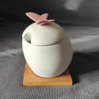 Zuccheriera con farfalla