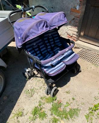 Passeggino gemellare