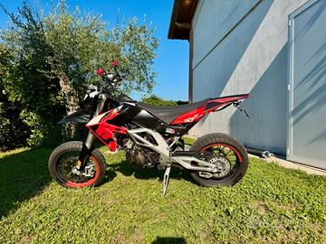 Supermotard  Aprilia SXV 5.5  550  depo a libretto