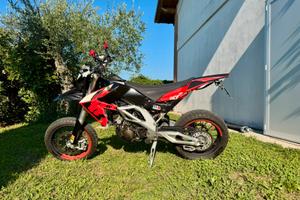 Supermotard  Aprilia SXV 5.5  550  depo a libretto
