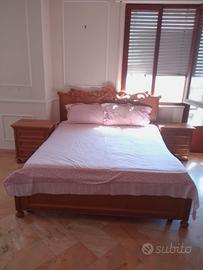 stanza da letto armadio con comodini