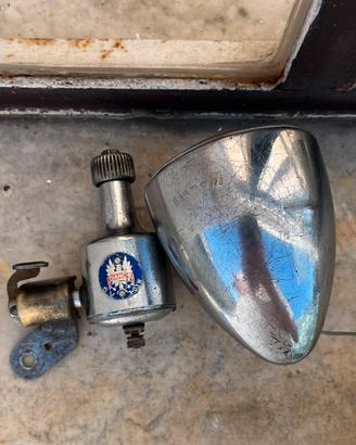 Dinamo e faro bianchi