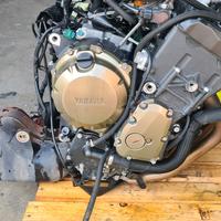 motore Yamaha xj6 2011