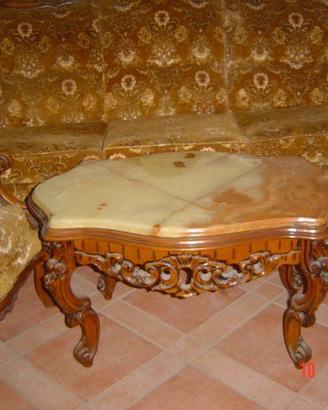 salotto 3 posti  + 2 poltrone + tavolino con piano
