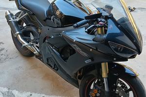YAMAHA YZF R6 2005