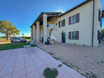 PORZIONE DI TRIFAMILIARE A PARMA