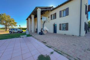 PORZIONE DI TRIFAMILIARE A PARMA