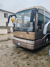 Autobus volvo b 12 italia 99