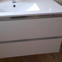 mobile bagno sospeso 