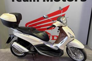 Piaggio Beverly 300 i.e.
