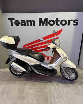 Piaggio Beverly 300 i.e.