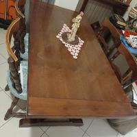 tavolo con sedie in legno massello 