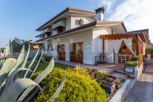 Villa bifamiliare Zoppola [523VRG]