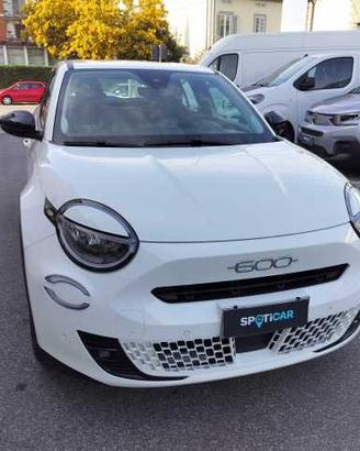 Fiat 600 Hybrid Hybrid 145 CV DCT MHEV Pop