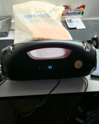120W PEAQ firmata Robbie Williams 