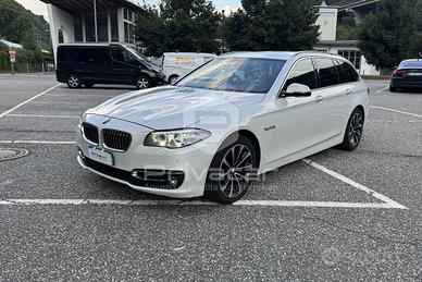 BMW 530d xDrive 249CV Touring Luxury