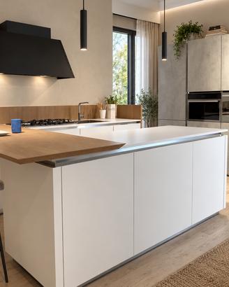 Cucina con isola e bancone snack di alta qualità