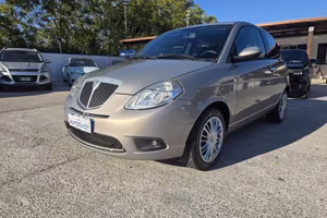 Lancia Ypsilon 1.2 Oro