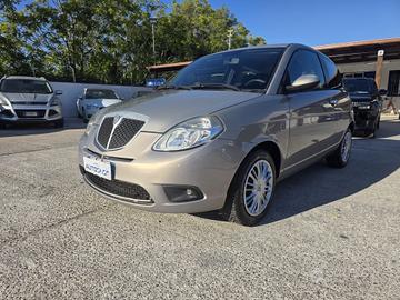 Lancia Ypsilon 1.2 Oro