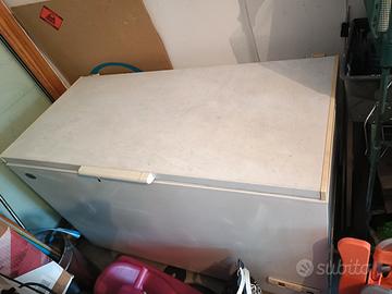 Congelatore 132 cm x 62 cm
