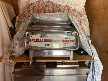 Faema e 61