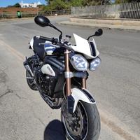 Triumph Speed Triple 1050 - 2011