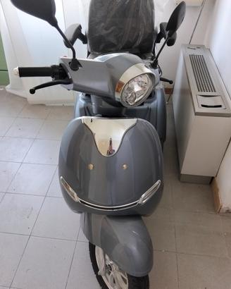scooter elettrico tre ruote 