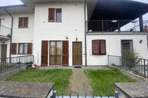 Appartamento di 75 m² con 3 locali e box auto a Ci