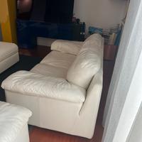 Vendi divano in pelle