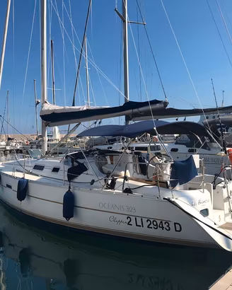BENETEAU OCEANIS 323