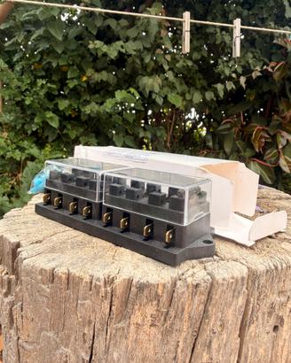 Fusibiliera 12V 8 Vie per Impianti a Batterie