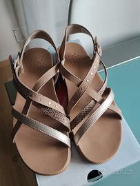 sandalo skechers