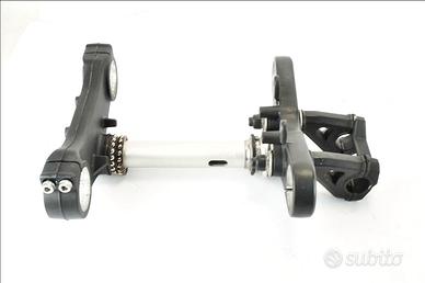 Benelli Leoncino 125 22 25 piastre forcella