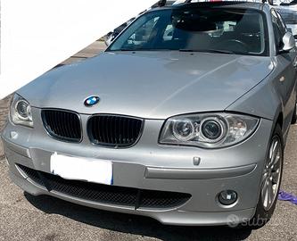 Autovettura BMW 120 D