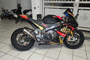 Aprilia rsv4 factory