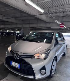 Toyota Yaris 1.0 5 porte Lounge 92.604km!