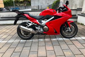 Honda vfr800f