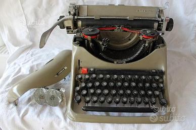 Macchina da scrivere olivetti Lexikon 80