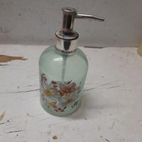 Elegante dispenser per sapone in vetro