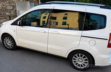Renault. Tourneo