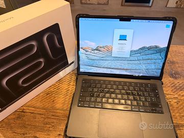 MacBook Pro 14'' M3 Pro 18GB Ram 512GB SD HD Nero